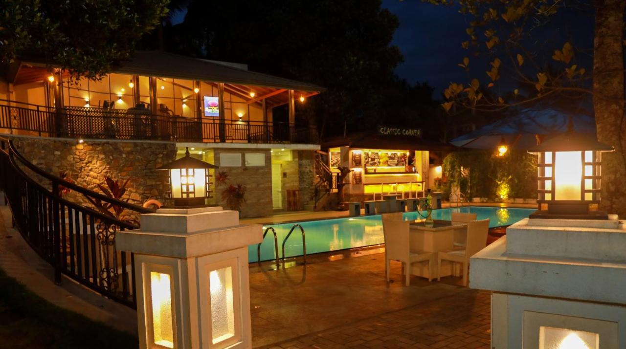 Royal Classic Resort Канди Экстерьер фото